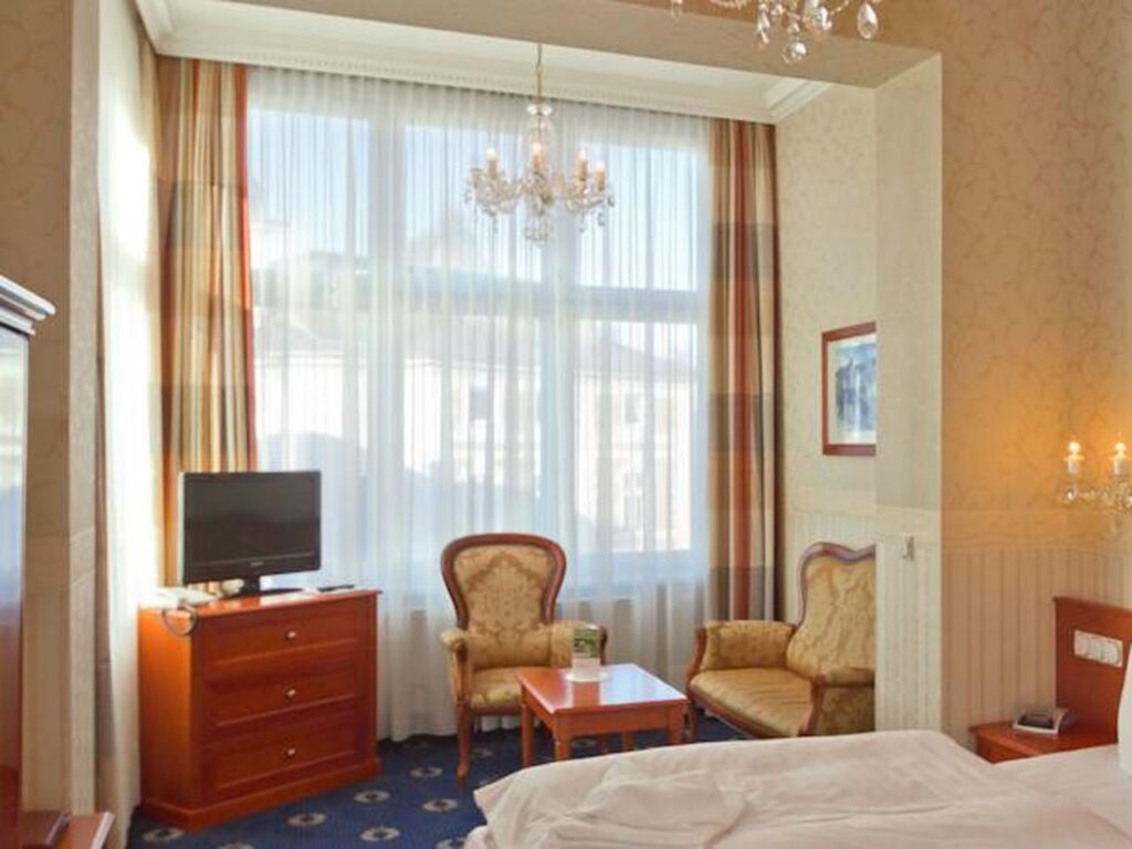 Stilvolles Zimmer im SEETELHOTEL Villa Esplanade für einen erholsamen Silvesteraufenthalt