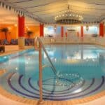 Pool und Wellnessoase im SEETELHOTEL Villa Esplanade für Silvester