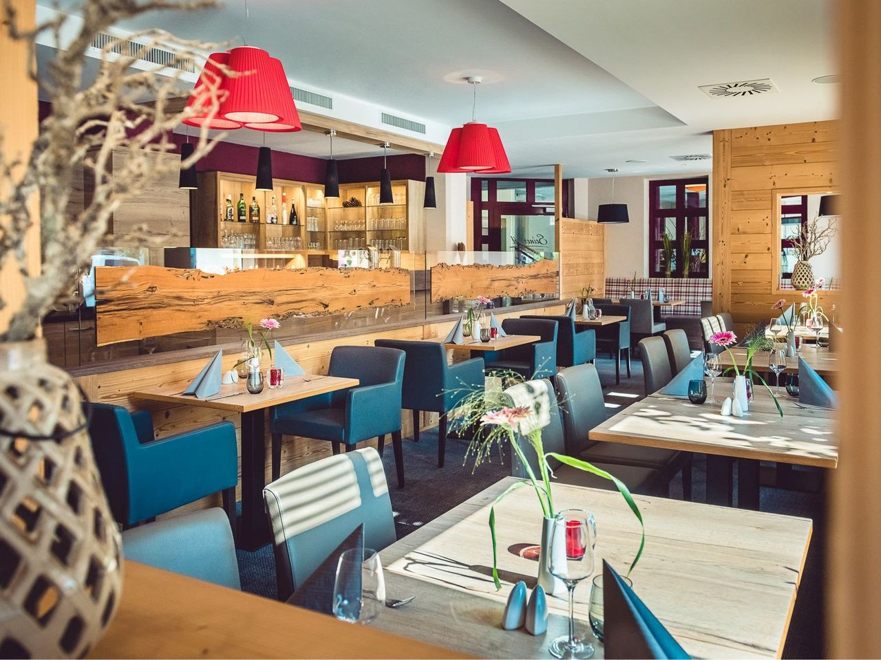 Gemütliches Restaurant im Parkhotel Neustadt für das Silvester-Menü