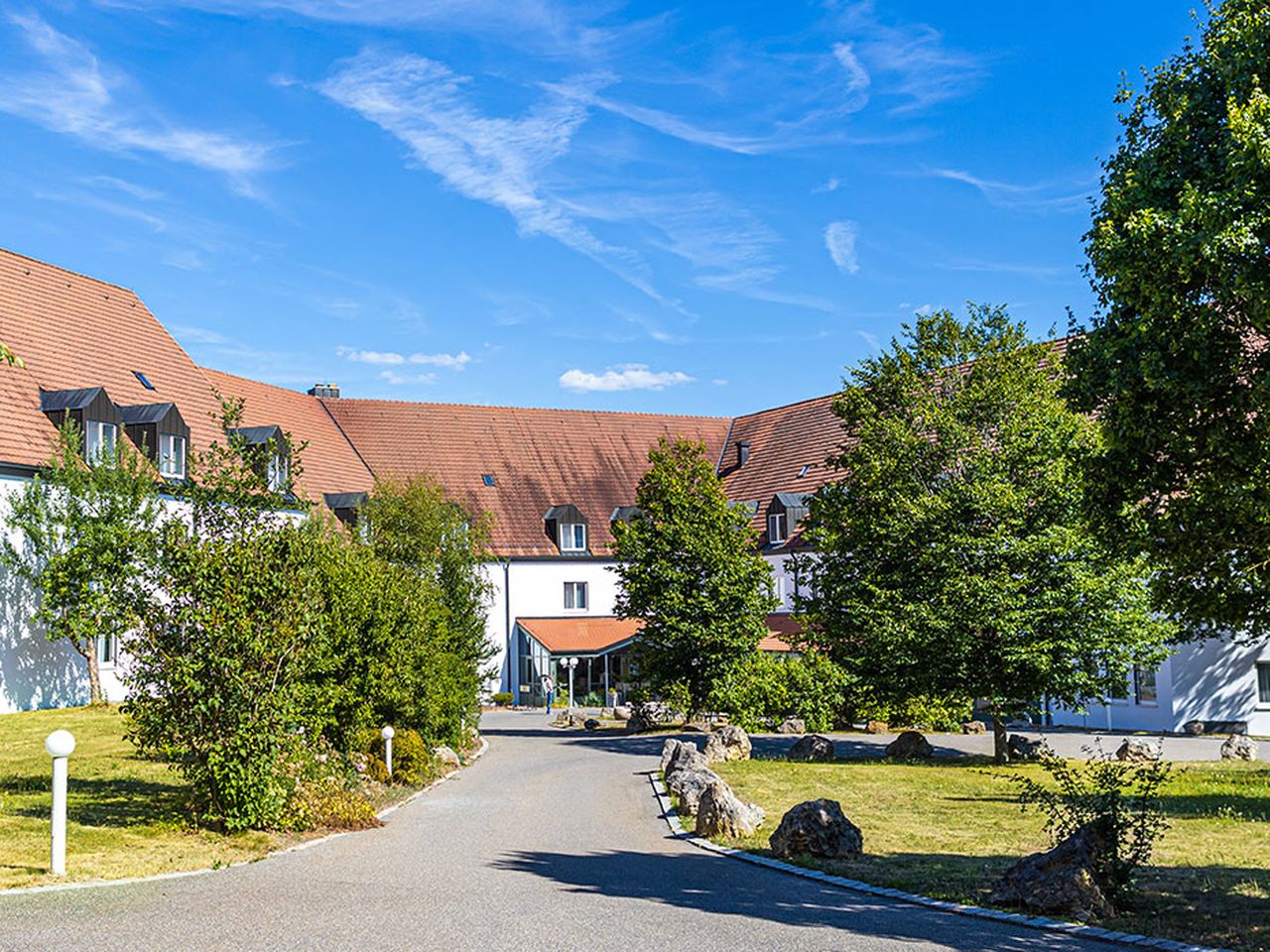 Außenansicht des Hotel Gut Matheshof im Winter für die Silvesterfeier