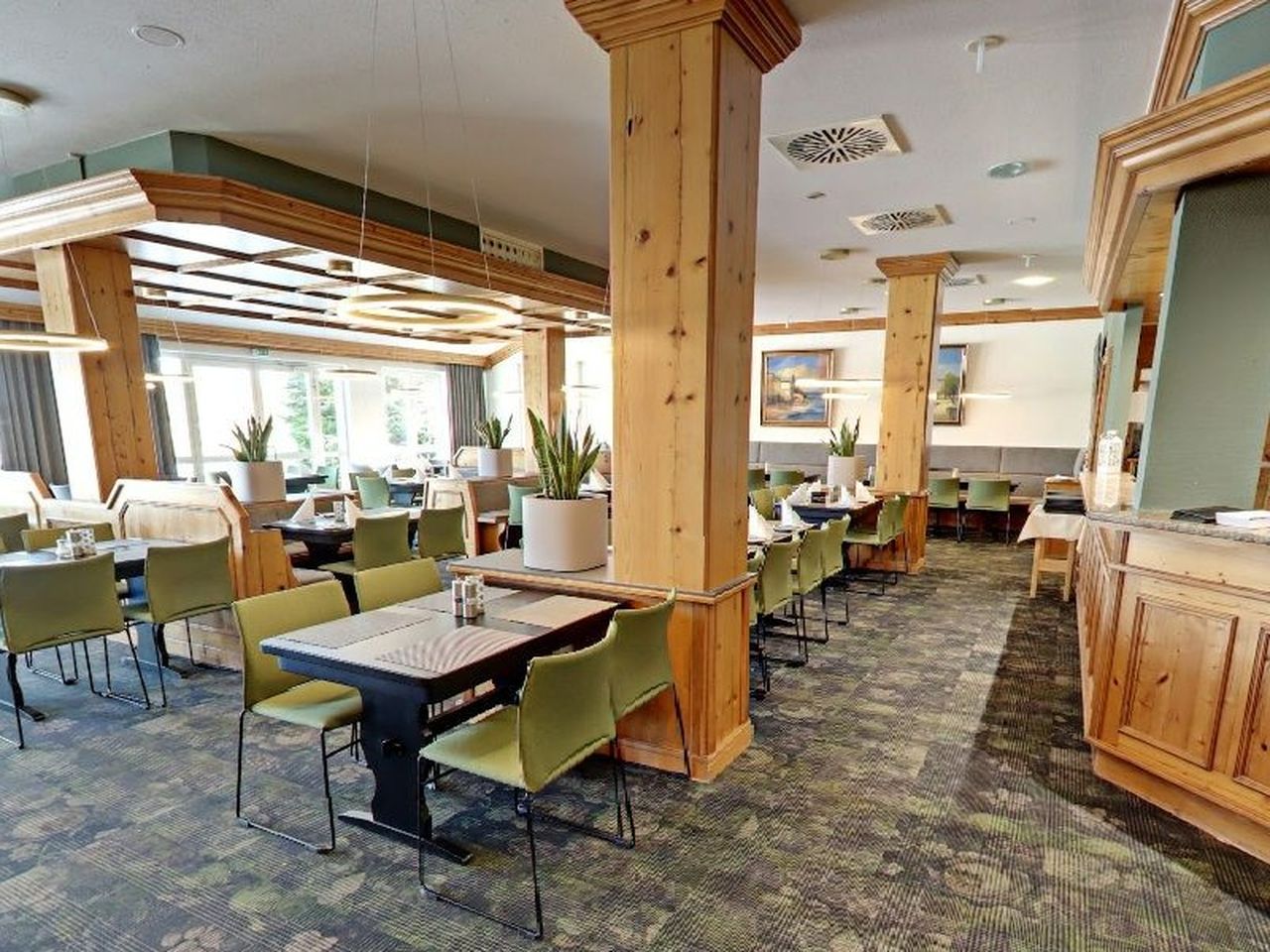 Stilvolles Restaurant im Hotel Gut Matheshof für das Silvester-Galabuffet