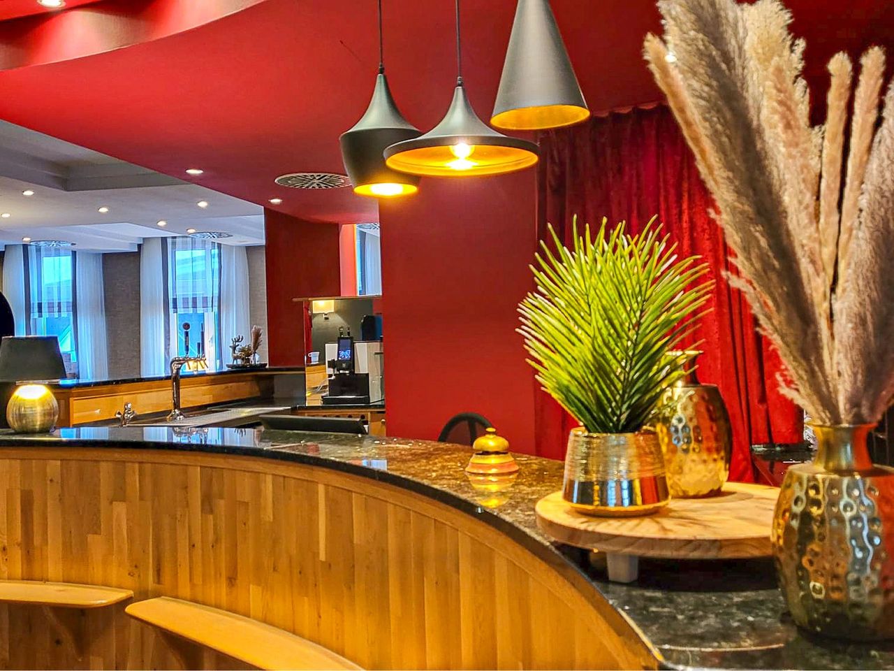 Moderne Bar mit stilvollem Design in der Ferien Residenz Thüringer Wald für Silvester