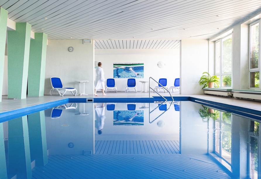 Entspannung im Hallenbad des Werrapark Resort Hotel Frankenblick zu Silvester