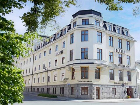 Außenansicht des Hotel Lengenfelder Hof im Vogtland, ideal für die Silvesterfeier