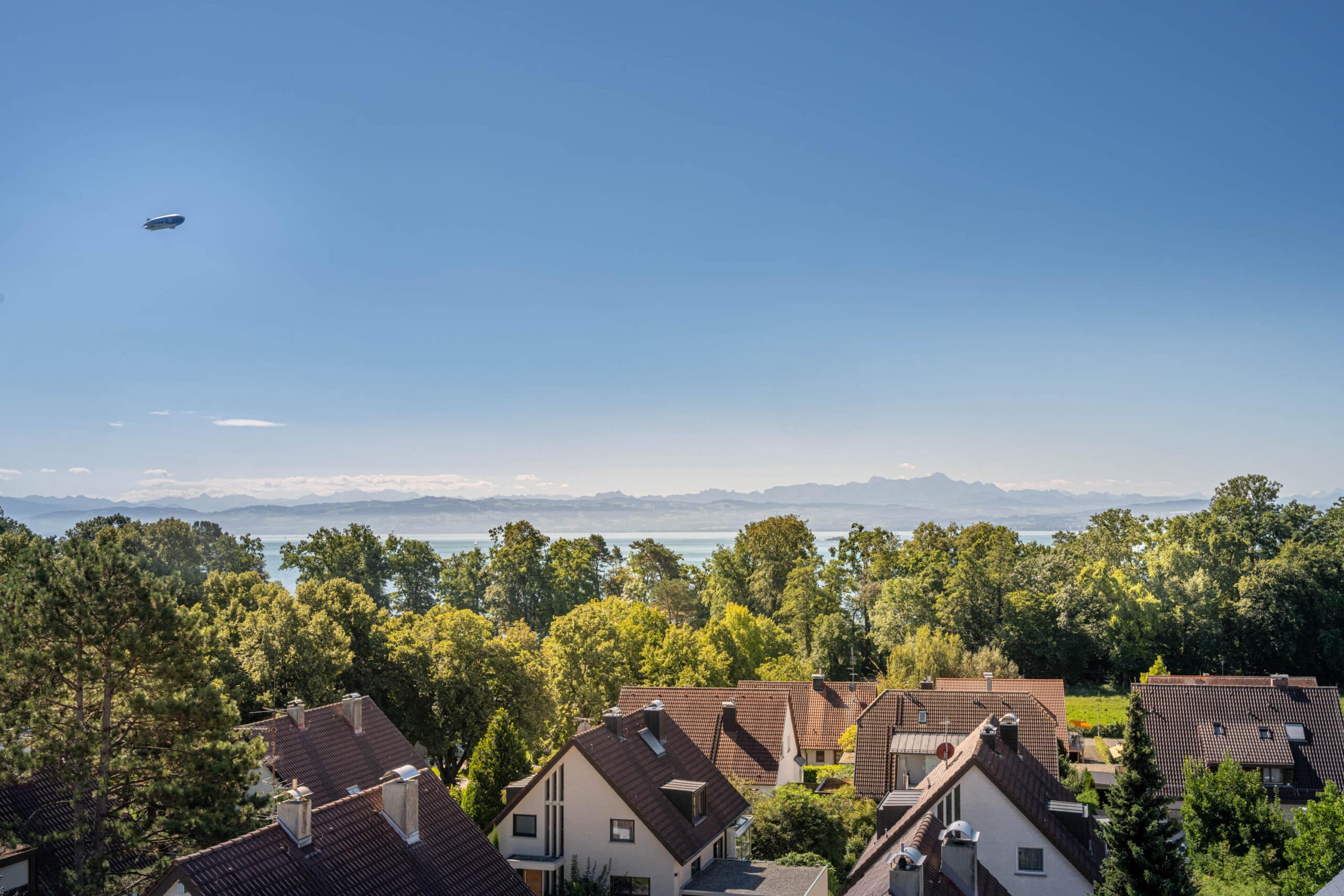 Panoramaaussicht vom Hotel Maier auf den Bodensee, perfekt für einen festlichen Silvesterabend