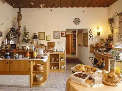 Reichhaltiges Frühstücksbuffet im Hotel Ursula während des Silvesteraufenthalts