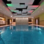 Moderner Innenpool im Bonn Marriott Hotel zu Silvester