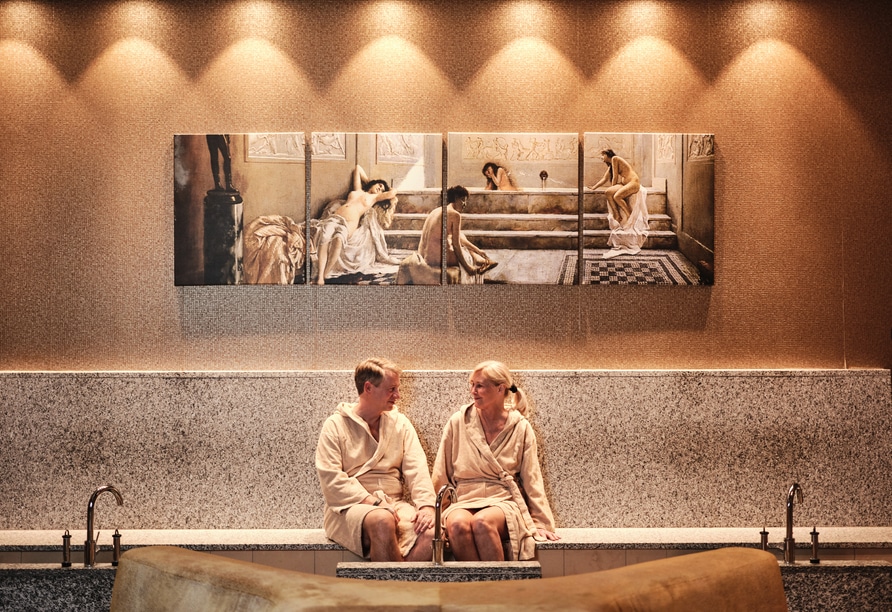 Paar im Wellnessbereich des Bonn Marriott Hotels an Silvester