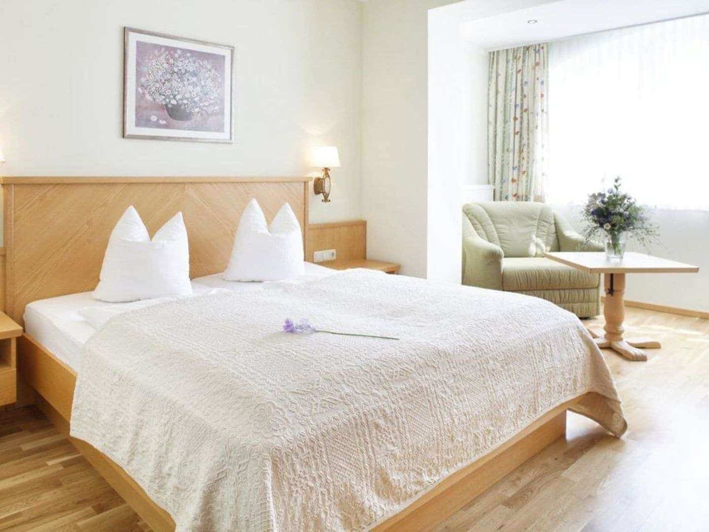 Modernes Doppelzimmer im Landhotel Schwaiger für Silvester in der Steiermark