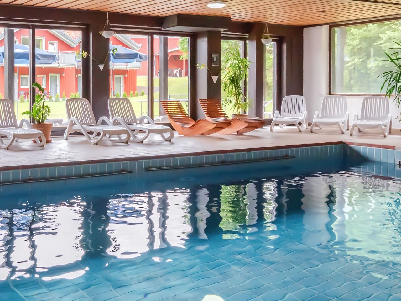Innenpool des Village Hotels Bayerischer Wald, perfekt für Wellness an Silvester