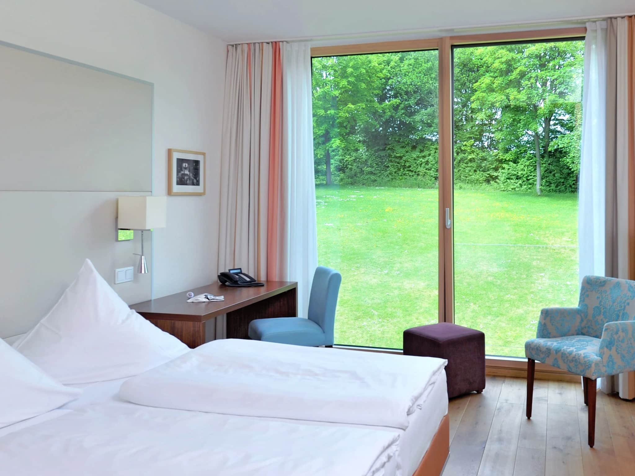 Zimmer mit Blick in den Wald bei Silvester FREIgeist Northeim