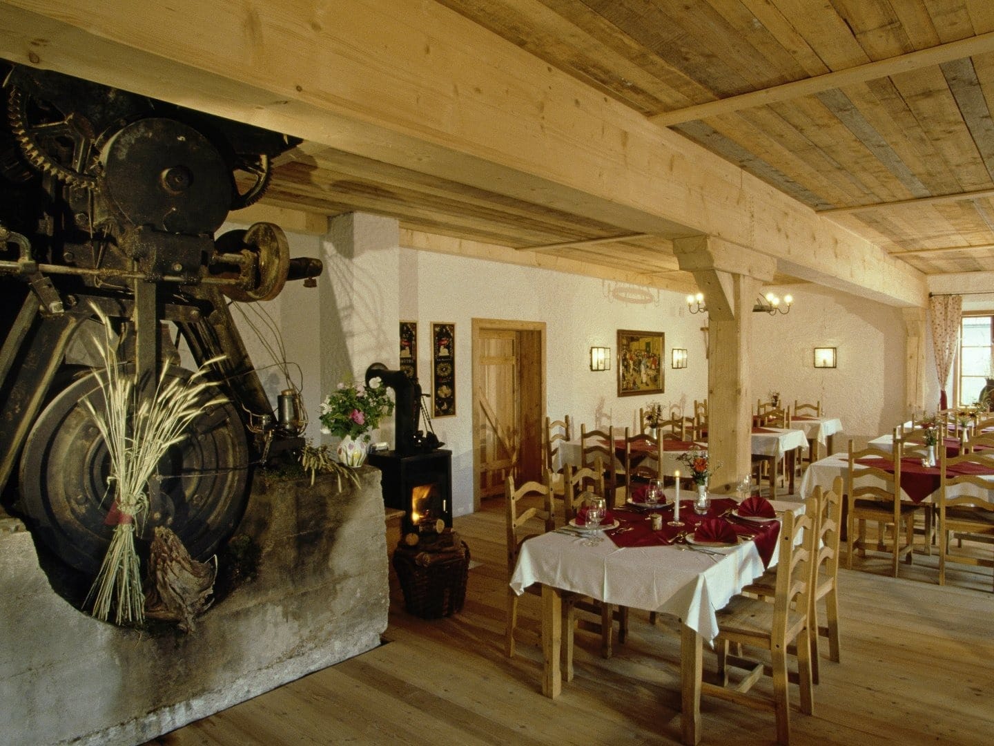 Gartenansicht des Naturhotels Steinschaler Dörfl zu Silvester