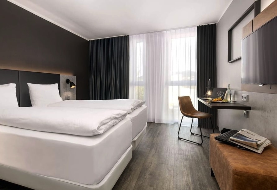 Modernes Doppelzimmer im Scotty + Paul Hotel Deggendorf für einen entspannten Silvesterurlaub