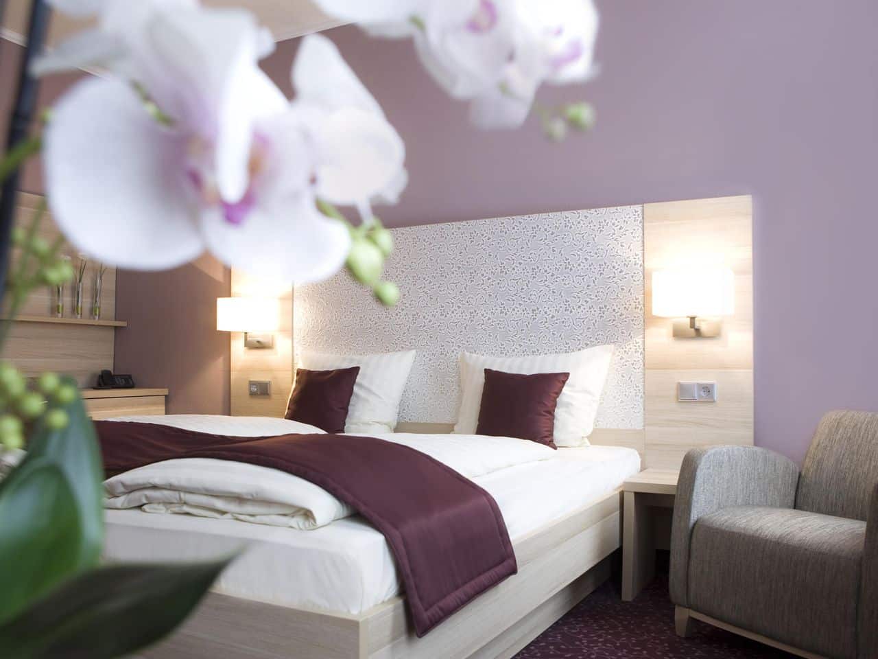 Elegantes Hotelzimmer mit modernen Annehmlichkeiten, ideal für Silvester im Ringhotel Nassau Oranien