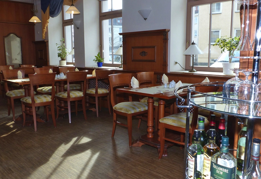 Gemütlicher Restaurantbereich im Hotel Goldner Löwe für Silvester-Genießer