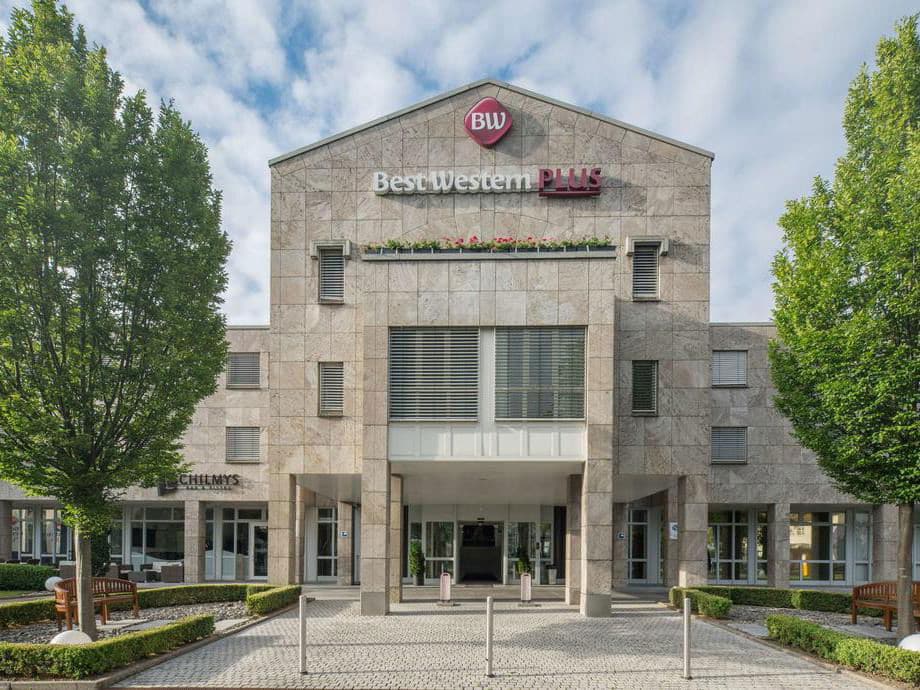 Außenansicht des Best Western Plus Hotel Fellbach – stilvolles Hotel für Ihre Silvesterreise