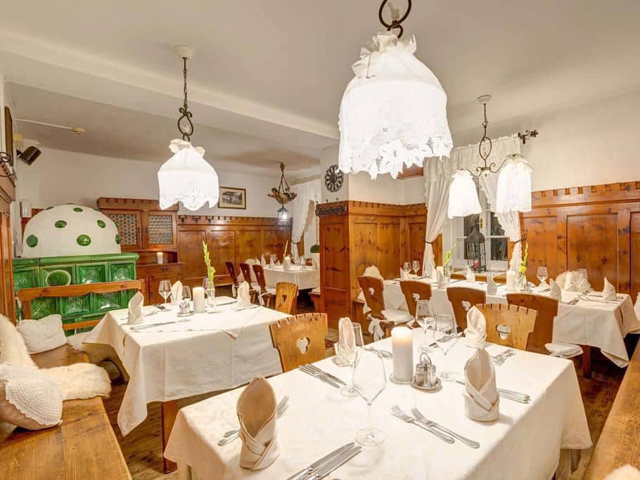 Stimmungsvolles Restaurant im Alpenhotel Speckbacher Hof für das Silvester Dinner
