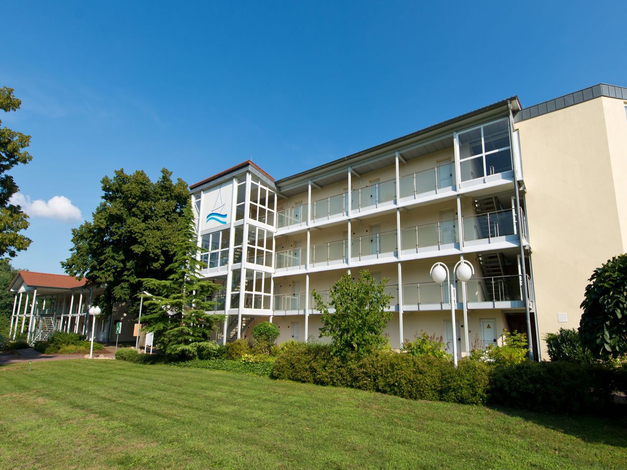 Rückansicht des Seehotel Bollmannsruh – Silvester feiern am See