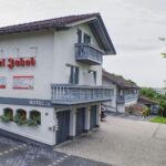 Außenansicht vom Hotel Jakob im Odenwald zu Silvester