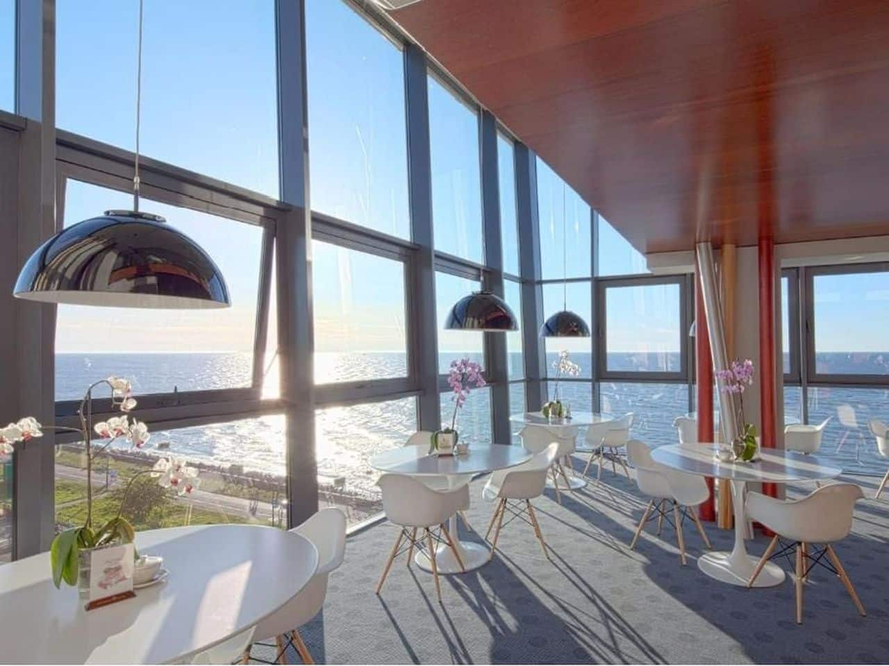Panoramacafé mit Ostseeblick im Marine Hotel & Ultra Marine