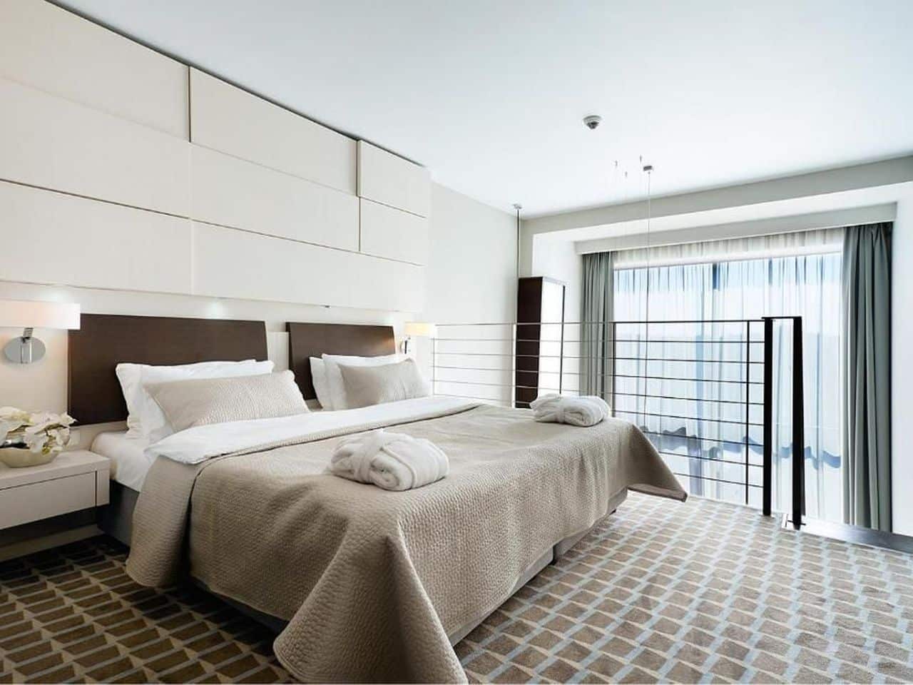 Großzügiges Doppelzimmer im Marine Hotel & Ultra Marine für Silvesterurlaub