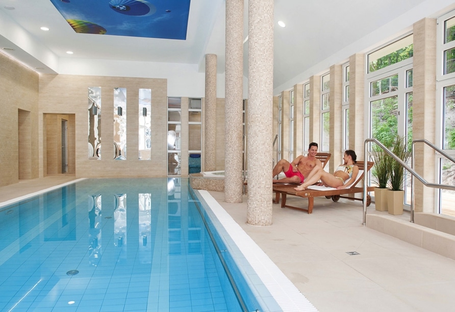 Innenpool im Kaiser's Garten Hotel – perfekte Erholung zu Silvester