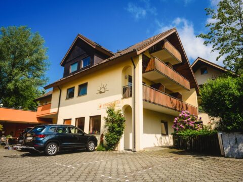 Außenansicht des Wohlfühlhotel Sonnengarten - Garni in Überlingen für Silvesterurlaub