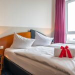 Doppelzimmer mit Geschenk im Hagedorn Hotel Belmondo Leipzig Airport zu Silvester