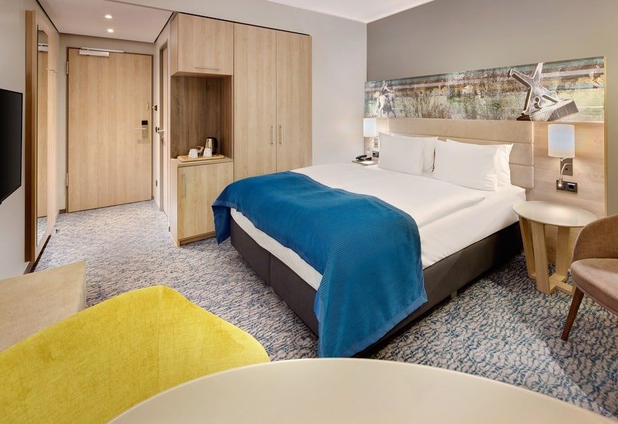 Modernes Hotelzimmer im Holiday Inn Düsseldorf City zu Silvester