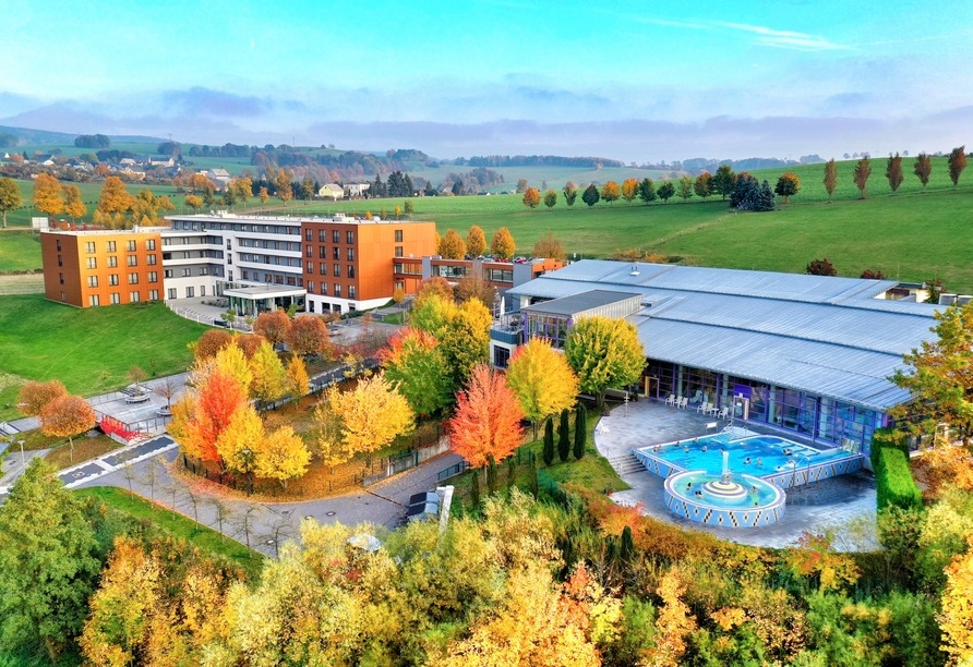 Außenansicht des Santé Royale Gesundheitsresorts Warmbad mit Therme zu Silvester