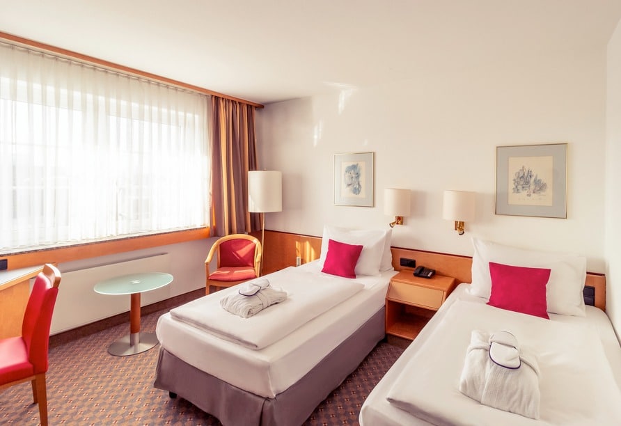Doppelzimmer mit zwei Einzelbetten im Mercure Hotel Köln City Friesenstraße zu Silvester
