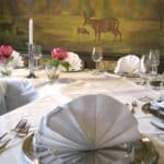 Festlich gedeckter Tisch für das Silvester-Dinner im Würdinger Hof Kurhotel