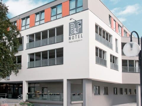 Außenansicht B&F Hotel am Neumarkt Silvester