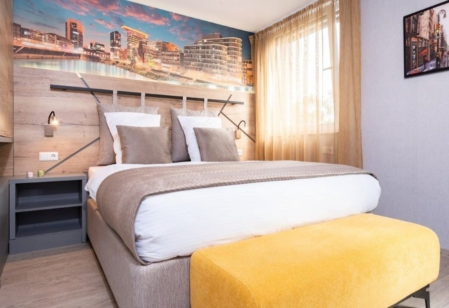 Modern eingerichtetes Doppelzimmer im Hotel am Spichernplatz zu Silvester