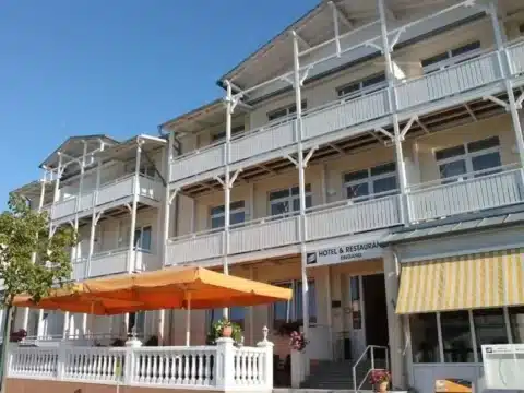 Silvester im Hotel Selliner Hof Außenansicht im Ostseebad Sellin