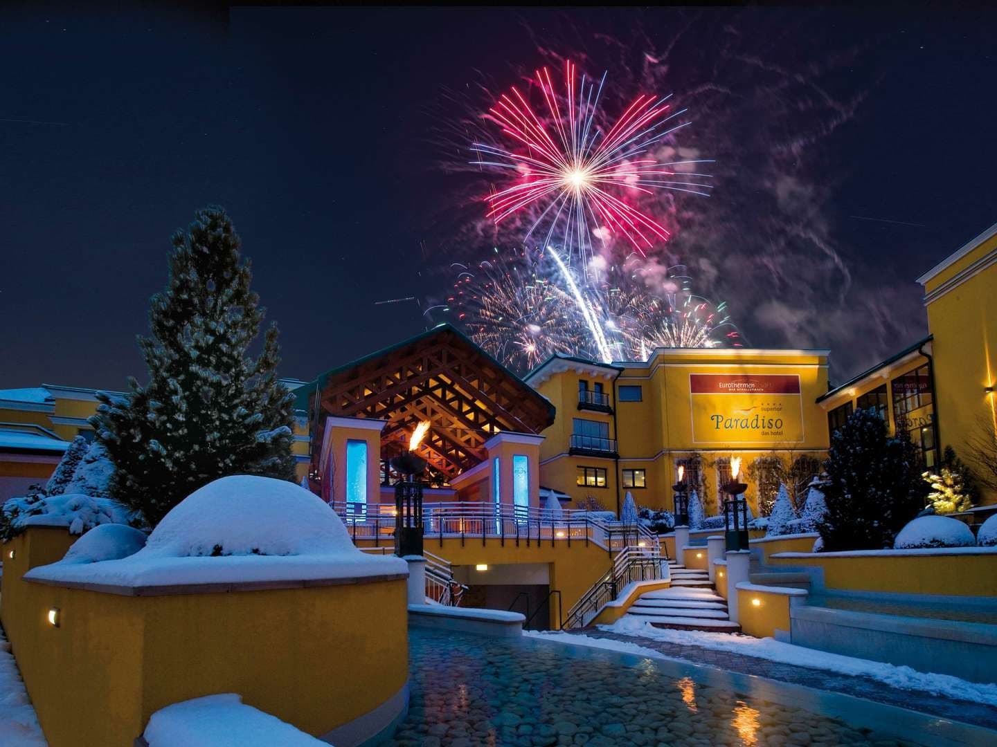 Feuerwerk am Hotel Paradiso EurothermenResort zu Silvester 2025