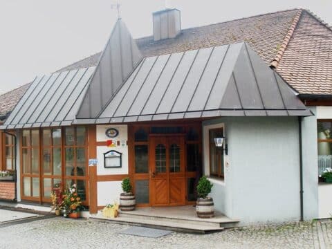 Außenansicht vom Landgasthof Brennereistuben zu Silvester