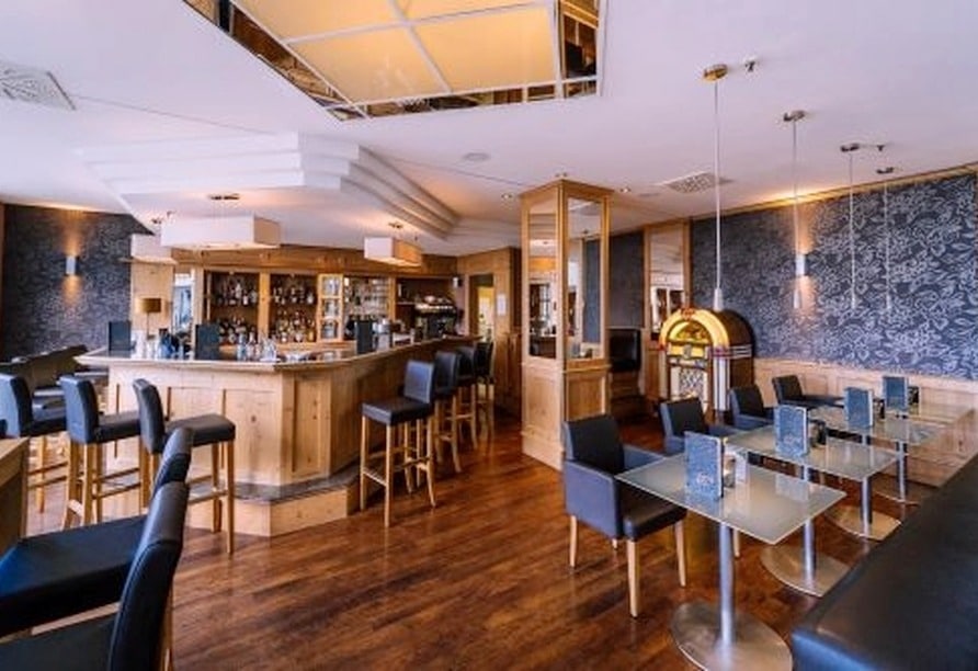 Bar und Lounge im Atomis Hotel Munich an Silvester