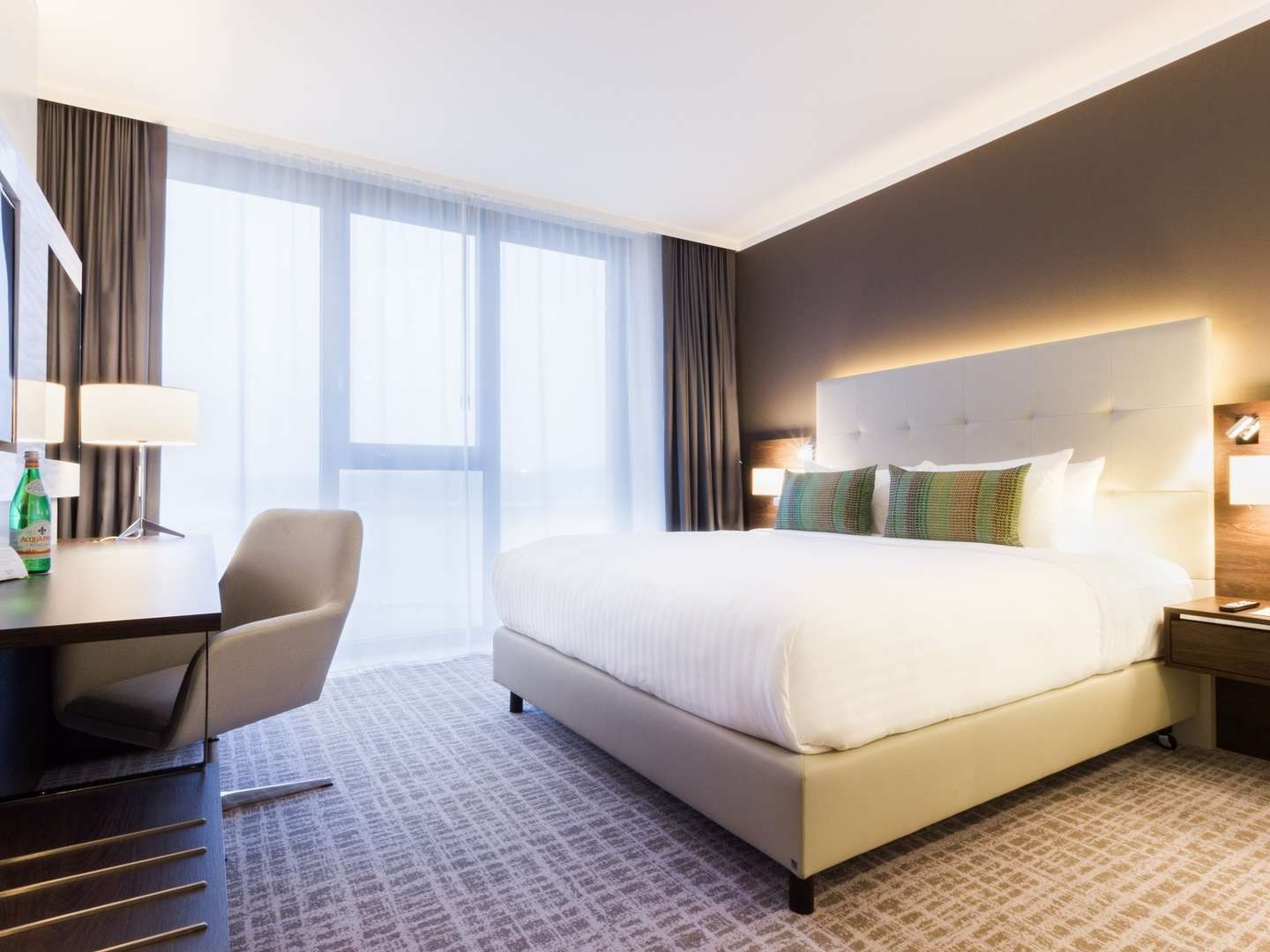 Geräumiges Doppelzimmer im Courtyard by Marriott Wolfsburg zu Silvester