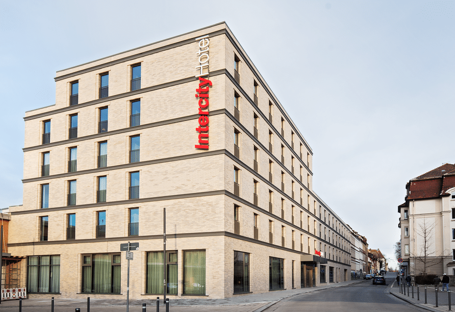 Außenansicht des IntercityHotel Hildesheim zu Silvester