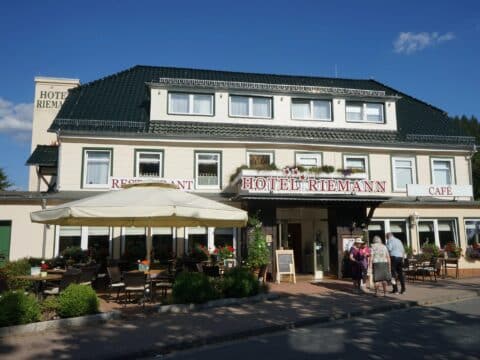 Silvester KomfortHotel Riemann Außenansicht im Harz
