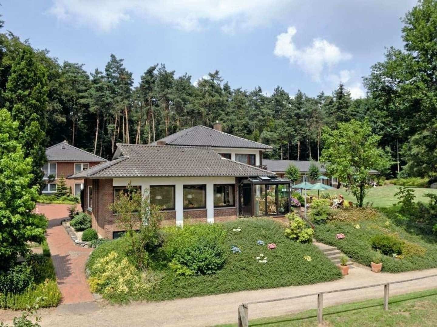 Außenansicht des Land-Gut-Hotels Wahlde zu Silvester