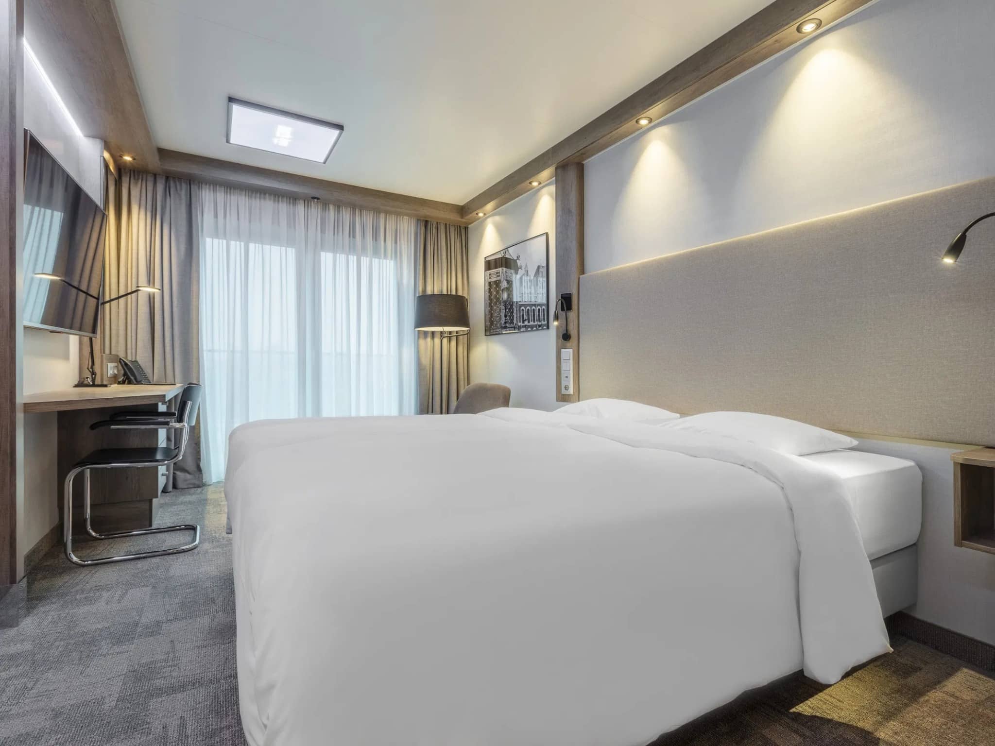 Modernes Zimmer im Park Inn by Radisson Wismar zu Silvester 2025