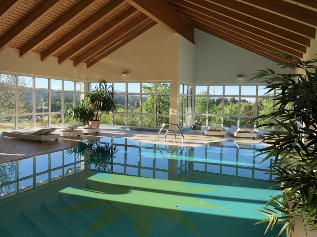 Panorama-Hallenbad im Vital-Hotel-Sonneneck zu Silvester im Harz