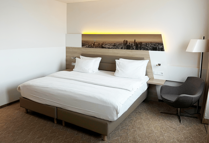 Modernes Doppelzimmer im Holiday Inn Frankfurt Airport für Silvester 2025